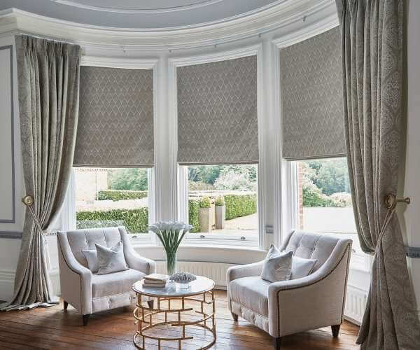 Advert - Curtain